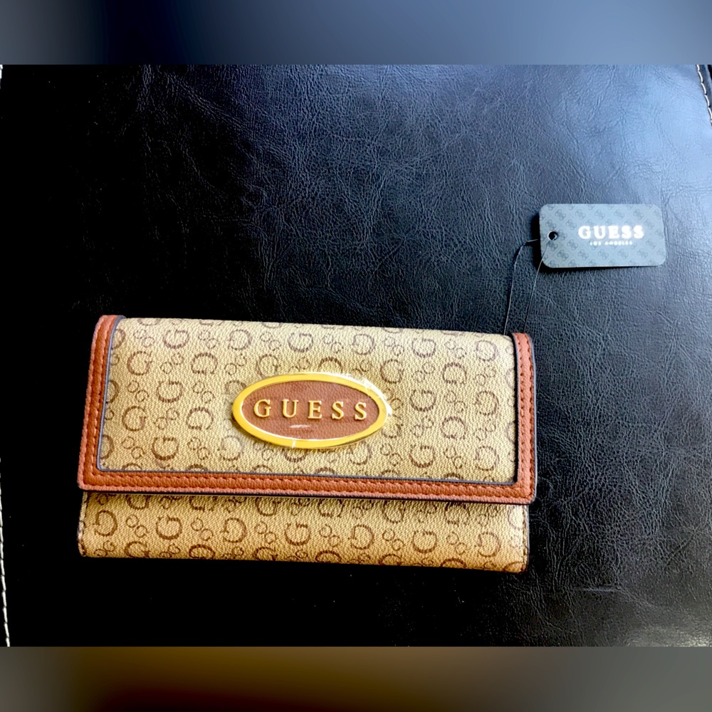 Guess Wallet Mocha NWT Genuine